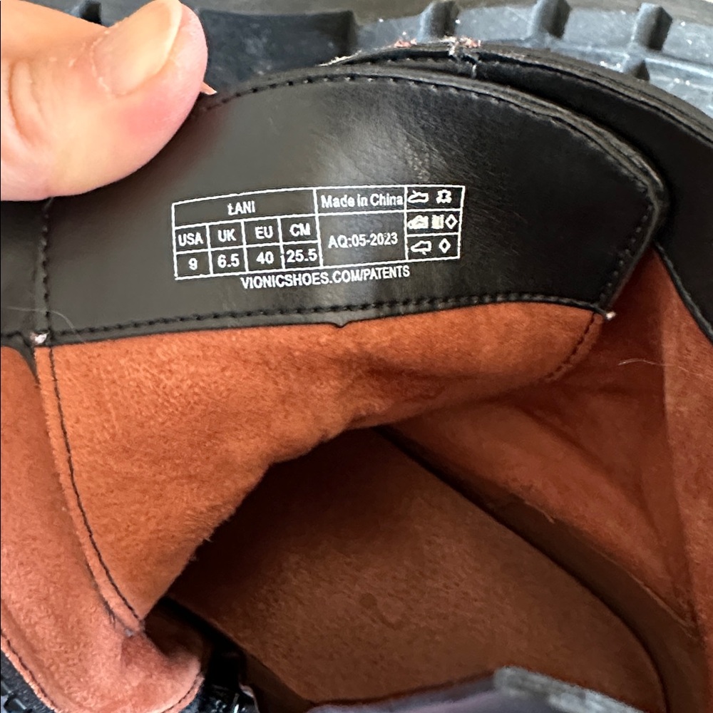 Vionic Boots - Picture 5 of 5